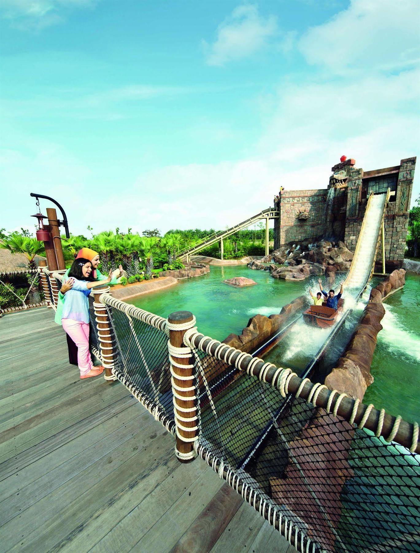 Legoland Malaysia Hotel Nusajaya  Exteriör bild The Rapids